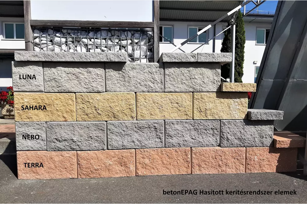 Kép 2/3 - Hasított Kerítésrendszer, normálkő, nero, betonepag (40 x 20 x 20 cm)
