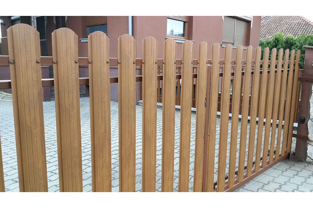 T15 DAKO HILL ÍVES ACÉL KERÍTÉSLÉC, fényes, antracitszürke (RAL 7016), zensteel (1500 x 110 x 0,40 - 0,55 mm) KÉTOLDALAS T15 DAKO HILL ÍVES ACÉL KERÍTÉSLÉC, fényes, antracitszürke (RAL 7016), zensteel (1500 x 110 x 0,40 - 0,55 mm) KÉTOLDALAS
