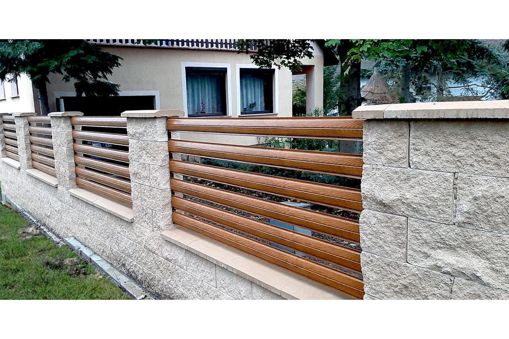 T15 DAKO HILL ÍVES ACÉL KERÍTÉSLÉC, fényes, antracitszürke (RAL 7016), zensteel (1500 x 110 x 0,40 - 0,55 mm) KÉTOLDALAS T15 DAKO HILL ÍVES ACÉL KERÍTÉSLÉC, fényes, antracitszürke (RAL 7016), zensteel (1500 x 110 x 0,40 - 0,55 mm) KÉTOLDALAS