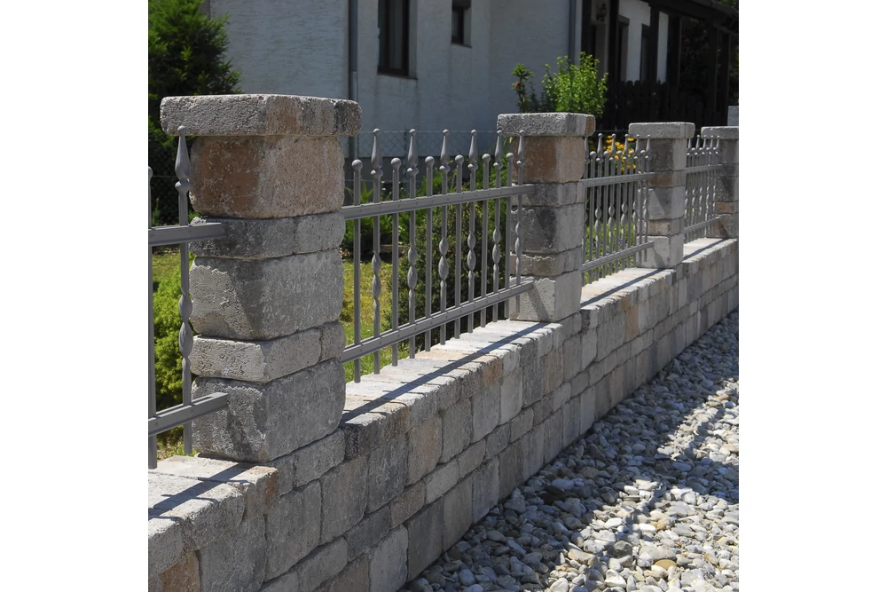 Tegula Falkő antik, kagylómész fedlap