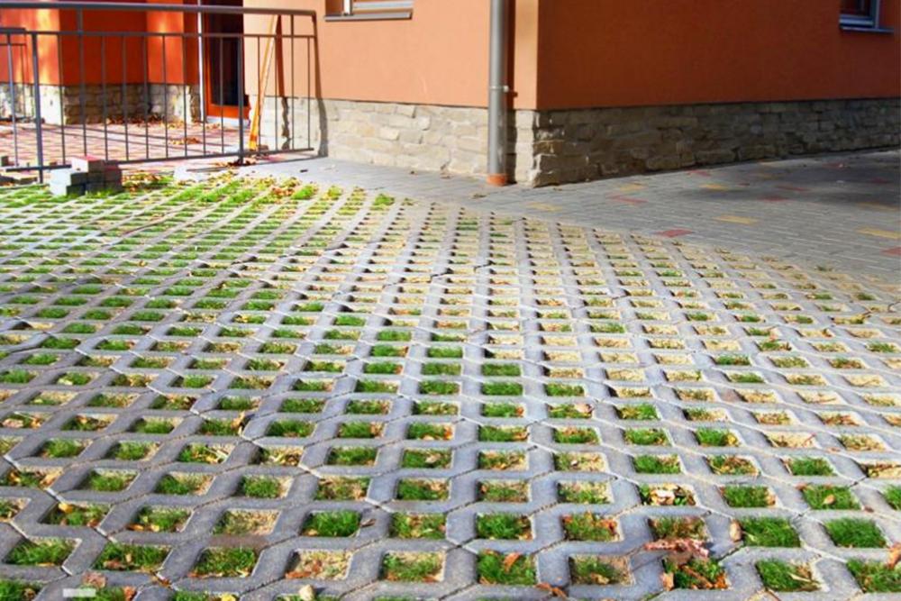 gyeprács gyeprács