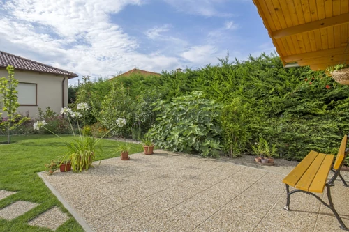 CLASSIC-LINE Burkolólapok, mosott, gyöngykavics, leier (40 x 40 x 3,8 cm)