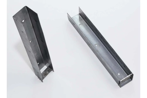 Horganyzott U profil betonpanelhez ( 40x500 mm)