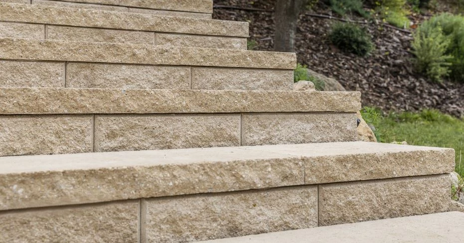 CASTRUM FEDLAP, LÉPCSŐLAP, HOMOKBEIGE, LEIER (115 X 36 X 6 CM)