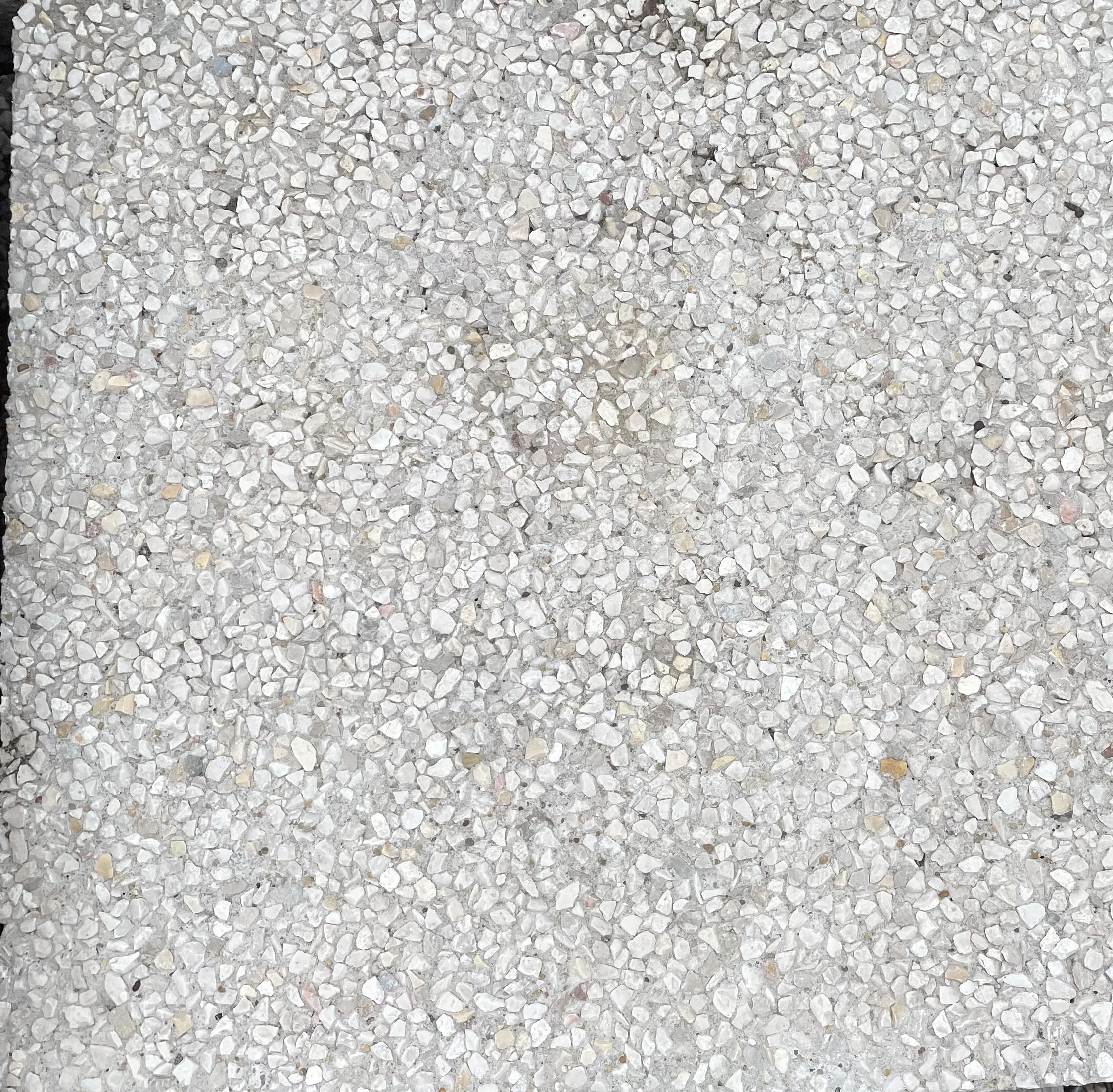 LAPBURKOLAT/JÁRDALAP, MOSOTT FELÜLETŰ, MÉSZKŐFEHÉR, EGOM-KŐ (50X50X5,5 CM)