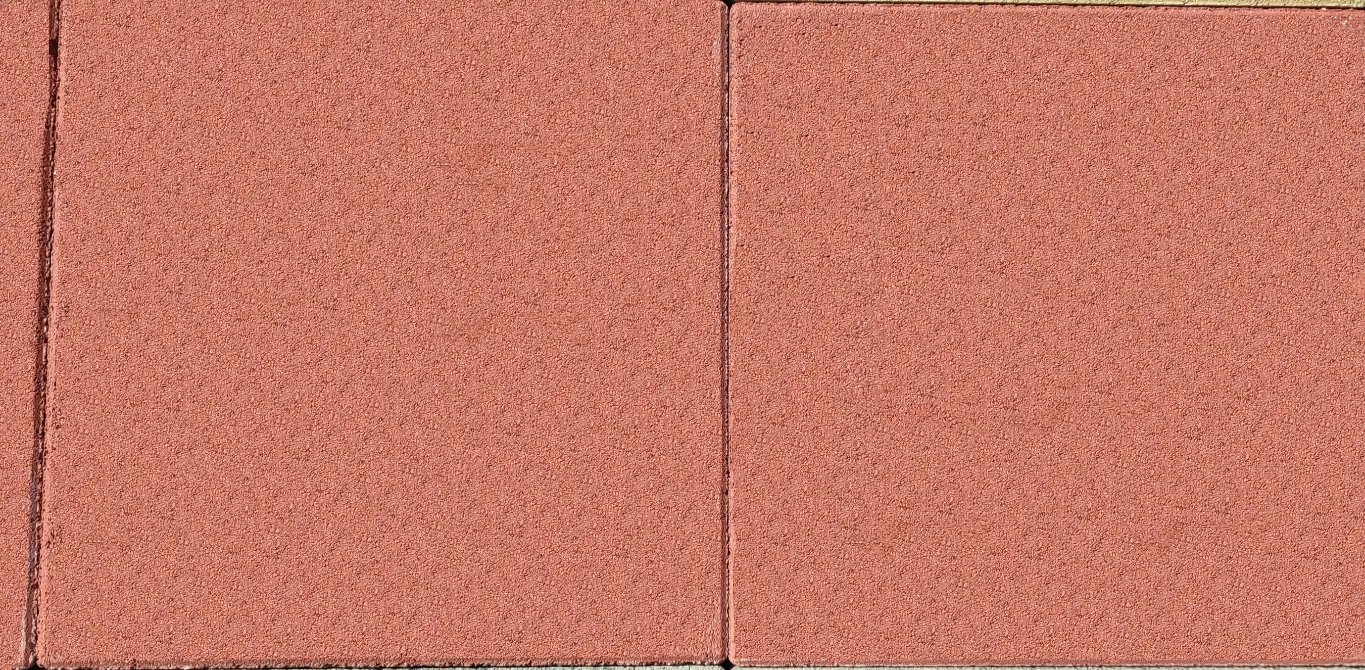 Járdalap, sima felületű, vörös, egom-kő (50 x 50 x 5,5 cm)