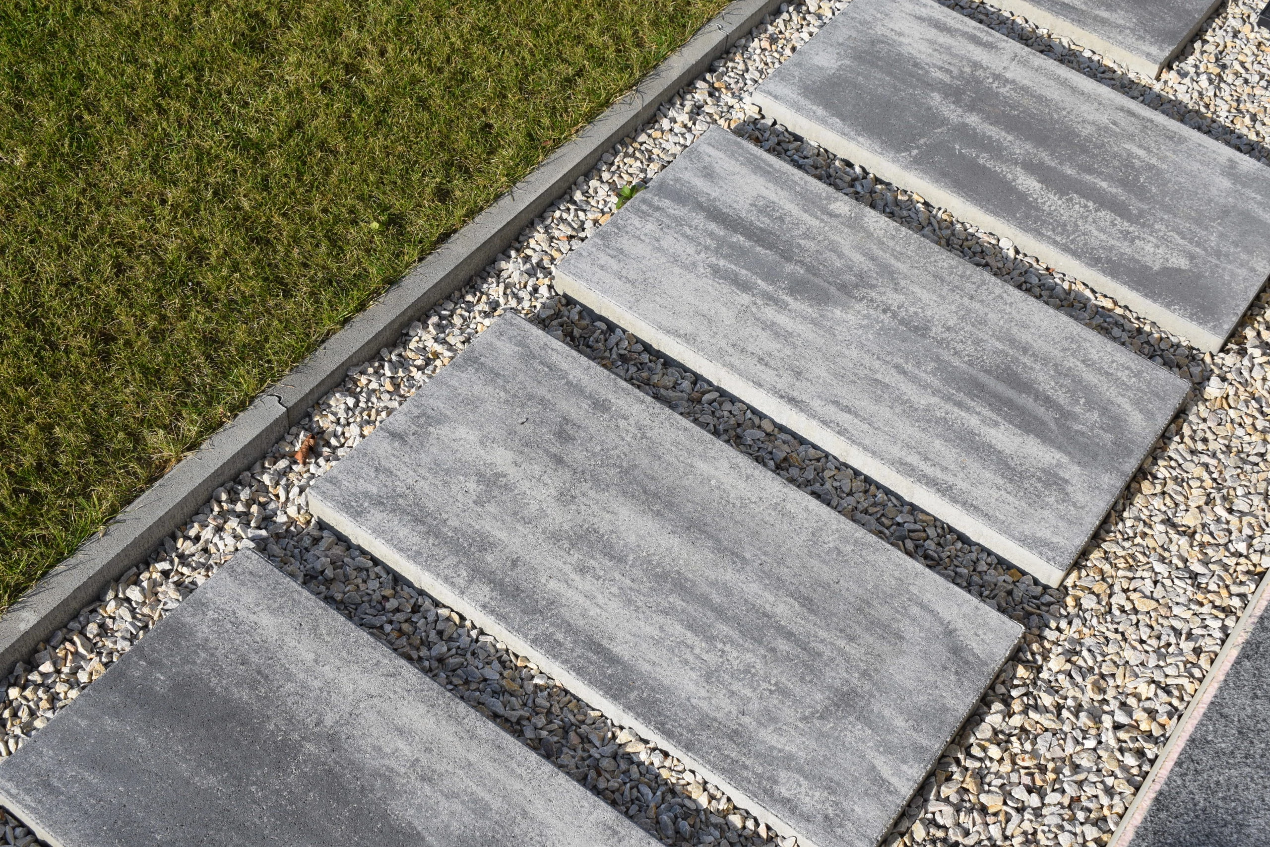 GRANADA NATURO LAPBURKOLAT/JÁRDALAP, GRÁNIT, CITYSTONEDESIGN (80X40X8 CM)